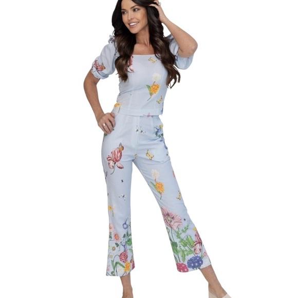 Robin Towle Cali Beth Light Blue Floral Butterfly Print Top & Flare Pants Set XS